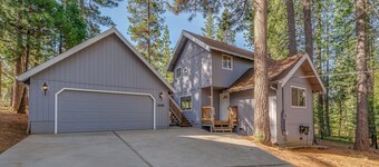 Quaint Cabin Tucked Away in Arnold w/Private Hot Tub and Great View!