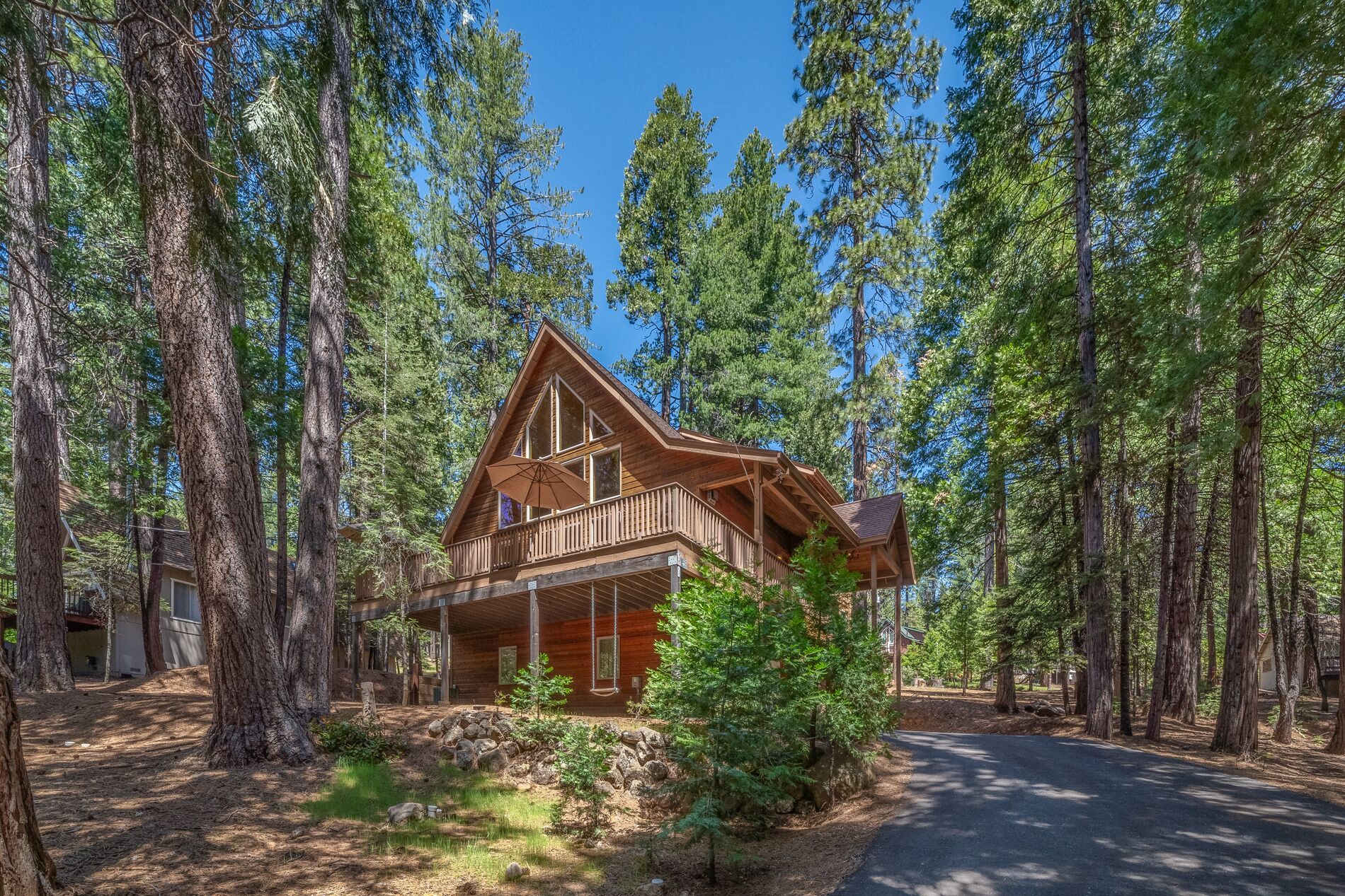 Arnold Nut House- W/AC + ACCESS TO SNOWFLAKE LODGE