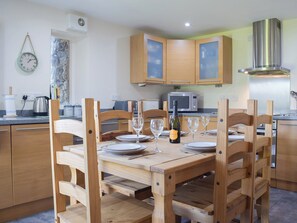 Dining - Take in the gorgeous views - a rural, relaxing countryside break awaits you. (Cwmdu, Near Llandeilo)