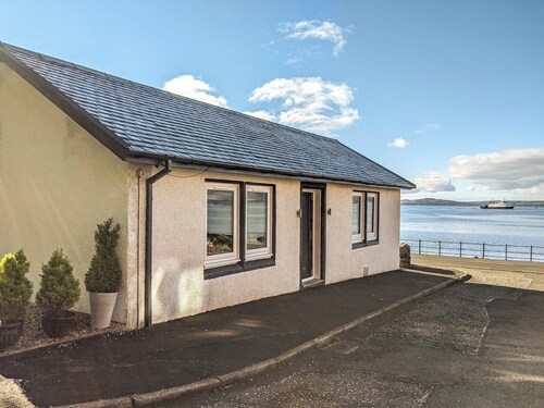 Strathclyde Cottage North