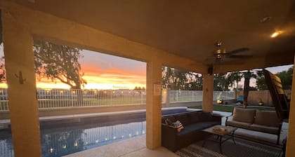 Piscina temperada|Trabajo remoto/apto para niños/mascotas| Casa en campo de golf