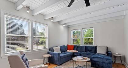 Downtown Raleigh | Sleeps 15 | Game Yard & Parking