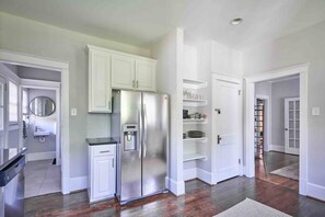 Interior - Pet-Friendly Downtown Raleigh Home (Raleigh)