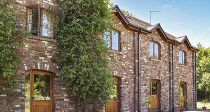 Poppy Cottage - UK40102