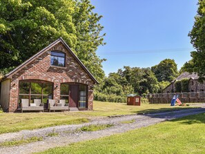Exterior - Poppy Cottage - UK40102 (Dunvant)