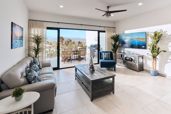 Smart TV, tenis de mesa y estéreo 