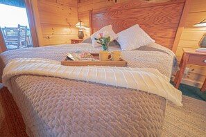 3 bedrooms, desk, iron/ironing board, travel cot