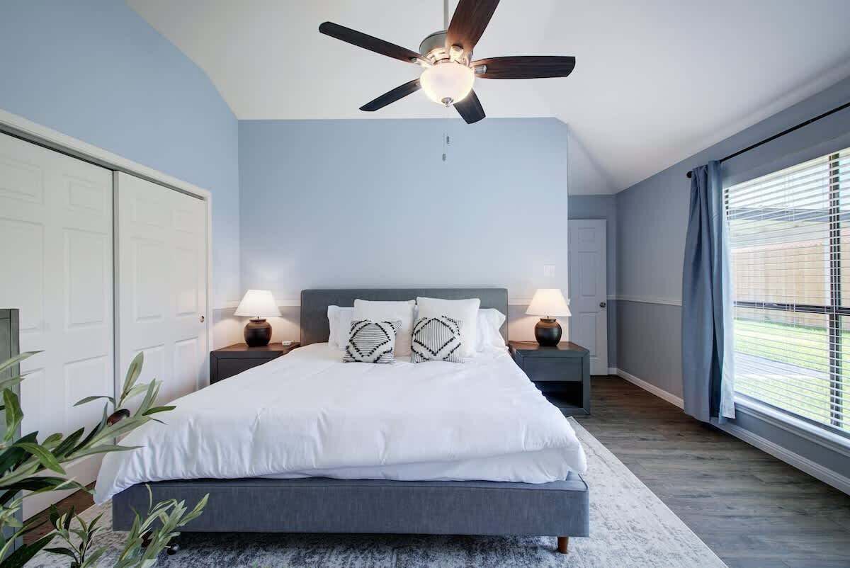 4 bedrooms, iron/ironing board, travel cot, free WiFi