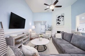 TV connectée, cheminée