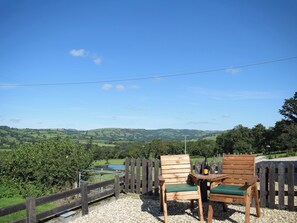 Property grounds - A charming countryside cottage break. (Cwmdu, Near Llandeilo)