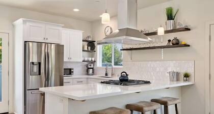 Breezy 3 Bedroom Home Walking Distance to Downtown