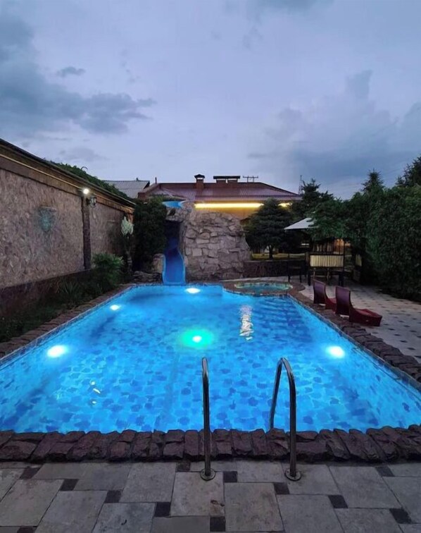 Pool