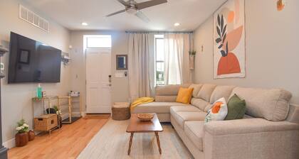 Minutes to Downtown & Waterfronts with rooftop deck!