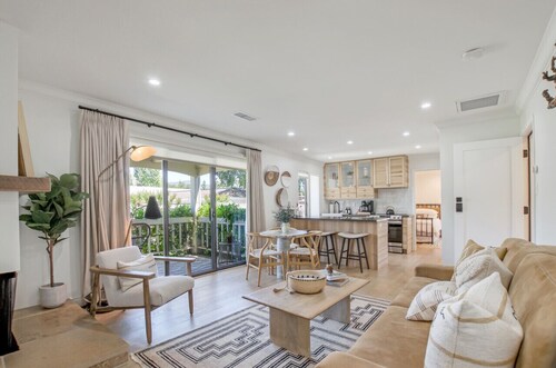 Golf Course Views, Pool, King Bed & Balcony