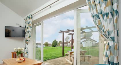 Wonkey Donkey Cottage