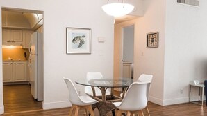 Dining - Komffy Apt w/2 Queen Beds and Canal View at Tides (Hollywood)