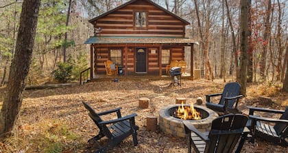 Hot Tub, Fire Pit, Close to Waterfalls and Caves