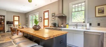 The Poet's House, Luxury and Solitude on 100 acres