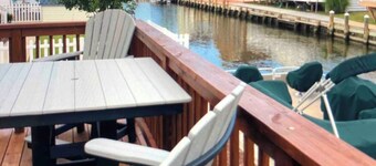 Waterfront amazing 3 bedroom house