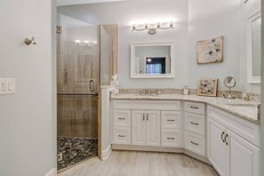 Villa (2291 Granby Dr) | Außenbereich