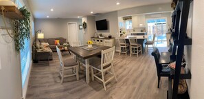 Interior - Gorgeous, modern and sweet (Orangevale)