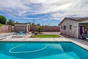 Pool - Sprawling Pool Home w/ Outdoor Bar and Pool Table (Lake Havasu City)