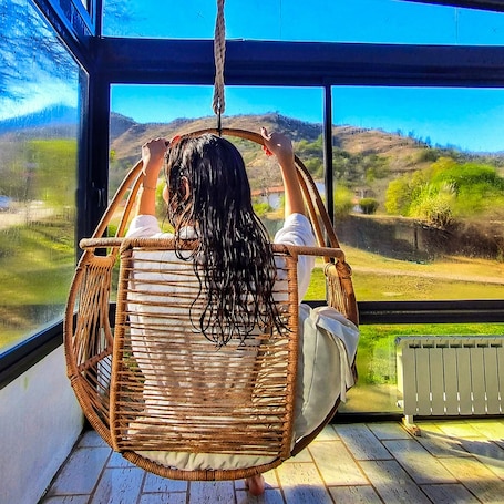 Indoor pool, seasonal outdoor pool, pool umbrellas, pool loungers. Harmonie Hotel de Montaña