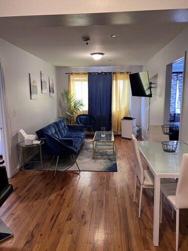 Comfy Woodlawn Home Away from Home