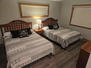4 bedrooms, free WiFi, bed sheets