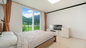 Room - Chuncheon Ssmt Pension (Chuncheon)