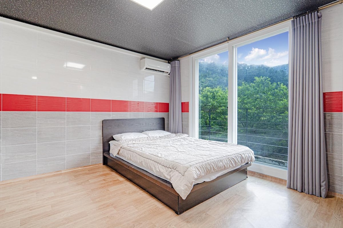 Basic Room, 1 Bedroom (208) | 1 bedroom, WiFi (free)