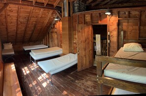 7 bedrooms, free WiFi, wheelchair access