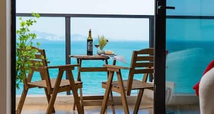 Lantian Weekend Vacation Homestay (Yangjiang Hailing Island Poly Silver Beach)