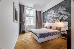 2 sovrum, skrivbord, strykjärn/strykbräda och gratis wi-fi