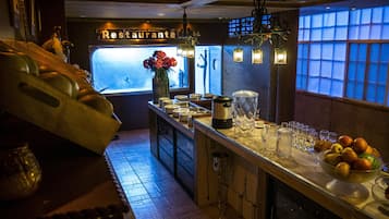 Desayuno continental (MXN 130 por persona)