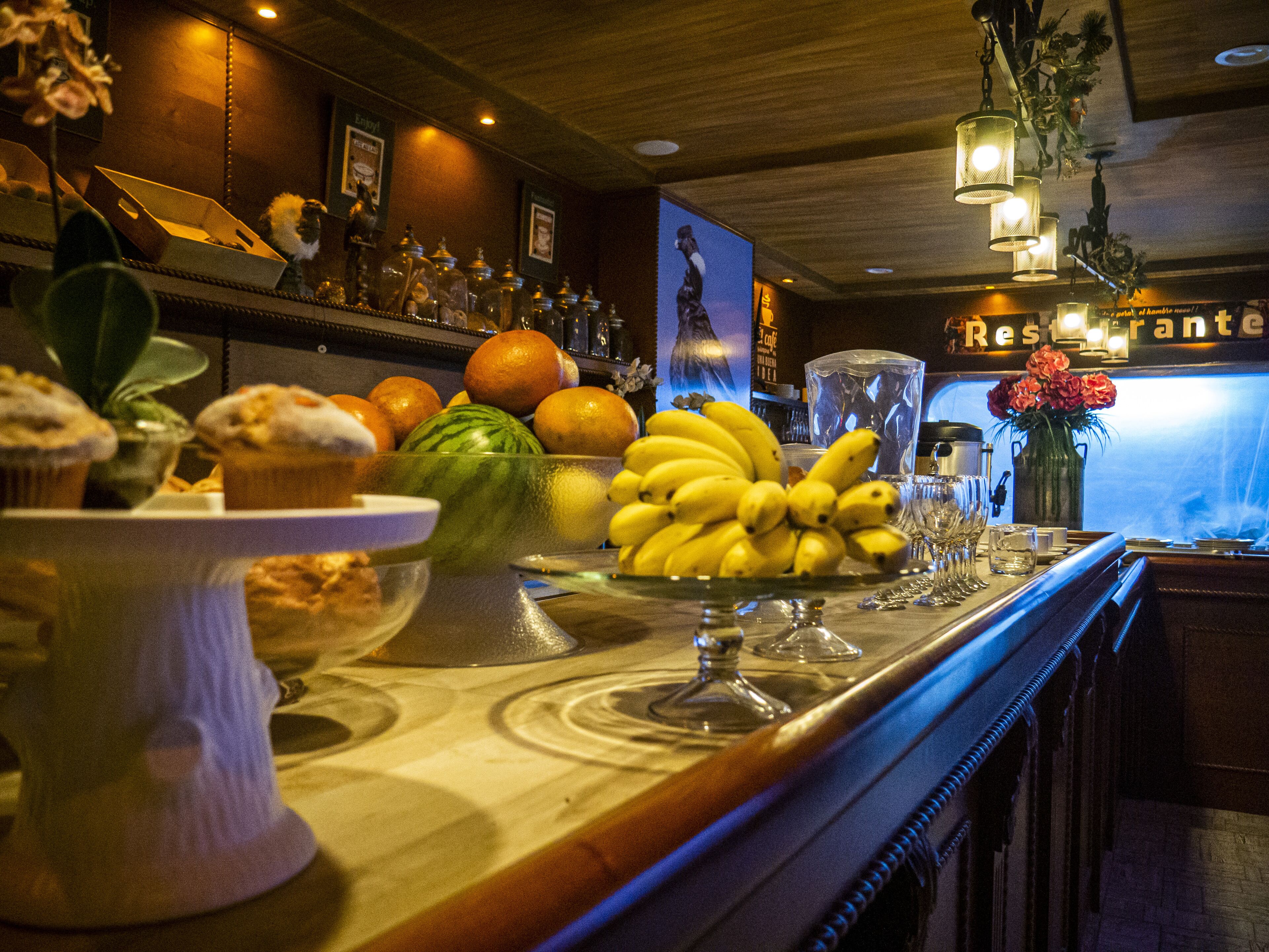 Desayuno continental (MXN 130 por persona) 