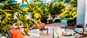 Grapevine by Avantstay Secluded 5BR Villa 4 Acres of Vineyards & Avo Groves!