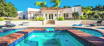 Grapevine by Avantstay Secluded 5BR Villa 4 Acres of Vineyards & Avo Groves!