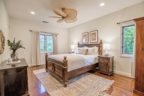 Villa (4 Bedrooms) | Interior - Casa del Arbol by Avantstay Stunning California Estate With Incredible Views (Temecula)