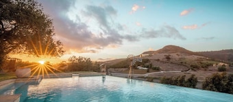 Casa del Arbol by Avantstay Stunning California Estate With Incredible Views