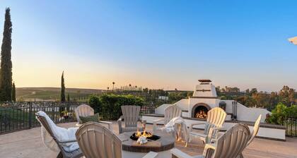 Via del Sur by Avantstay Private Spanish Villa w/ Views Walk to Wineries!