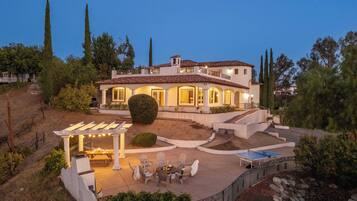 Villa (Multiple Bedrooms) | Front of property