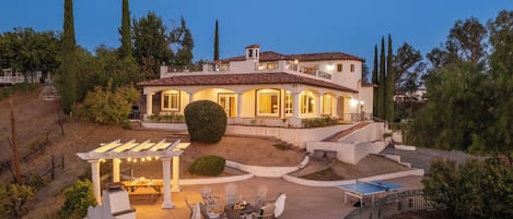 Villa (Multiple Bedrooms) | Vista frontal de la propiedad