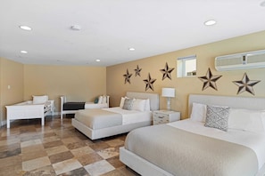 Vila (Multiple Bedrooms) | Interior