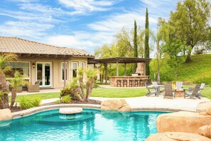 Villa (6 Bedrooms) | Interior