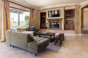 Villa (6 Bedrooms) | Interior