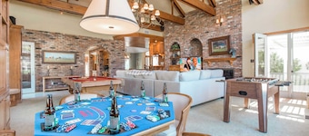 La Barrique by Avantstay Secluded 14 Acre Estate w/ Vball & Pool
