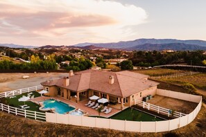 Exterior - Zinfandel by Avantstay Wine Country Estate w/ Pool & Mini-golf (Temecula)
