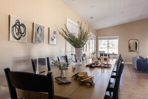 Villa (6 Bedrooms) | Dining - Zinfandel by Avantstay Wine Country Estate w/ Pool & Mini-golf (Temecula)