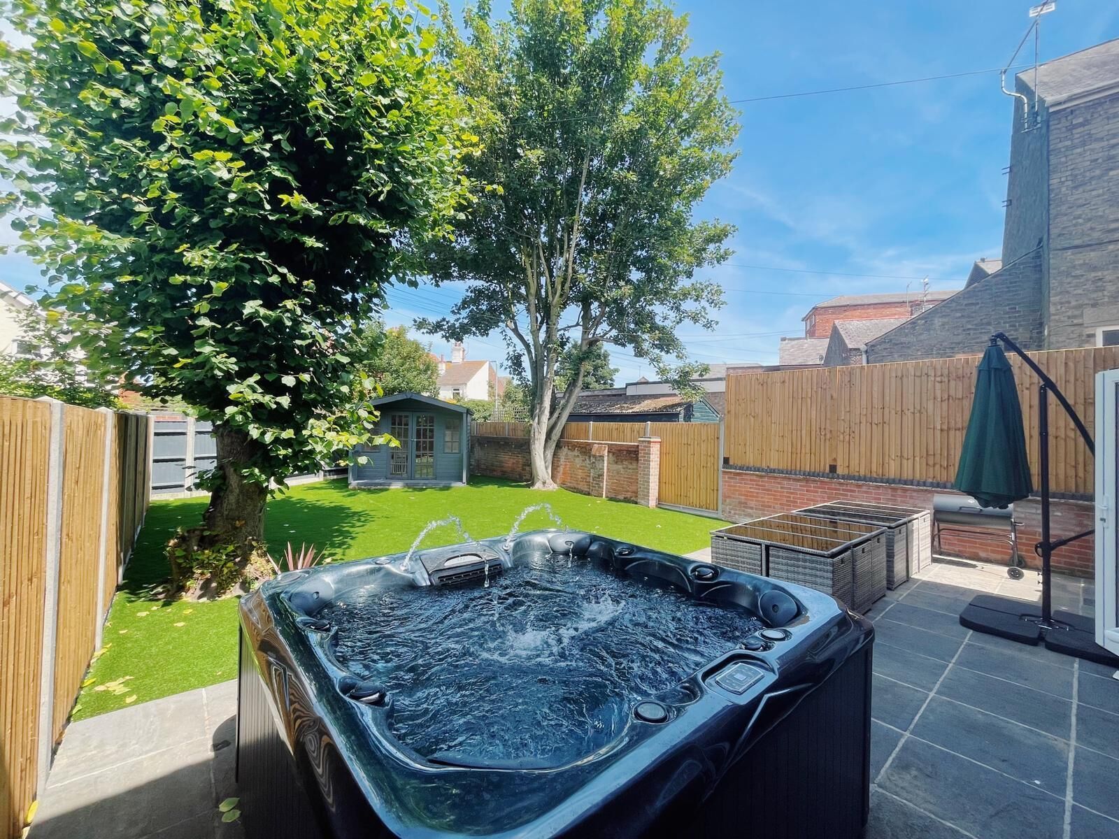 Baignoire à remous extérieure